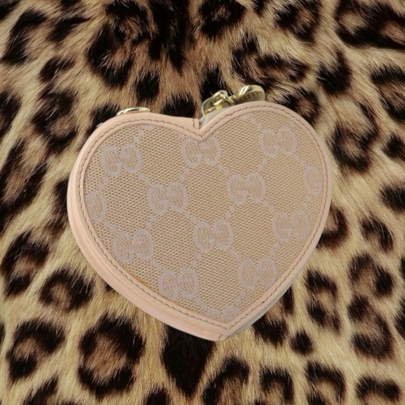 AUTHENTIC Gucci GG Heart Canvas Coin Purse (COA INCLUDED) - Picture 2 of 6